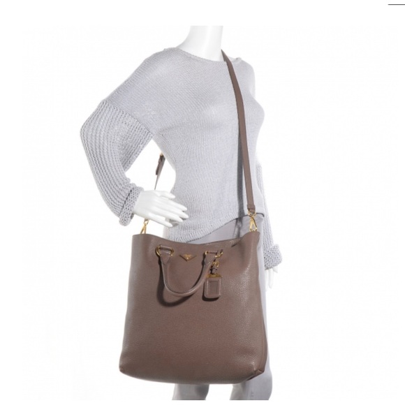 Authentic Prada Leather Tote Bag with Flaws - Picture 2 of 15